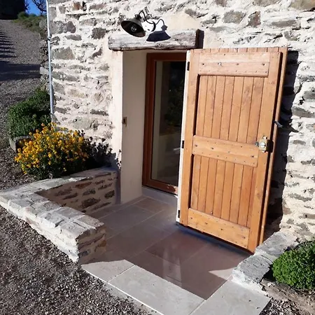 La Voute: Insolite Et Atypique Dans Le Sud Aveyron